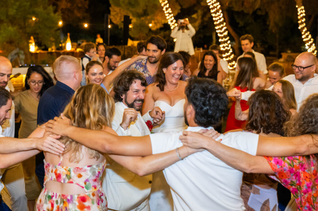 Julie and Nicolas_romantic_wedding_Mitropoli_aegina_photographer-1_saliarelis_party_