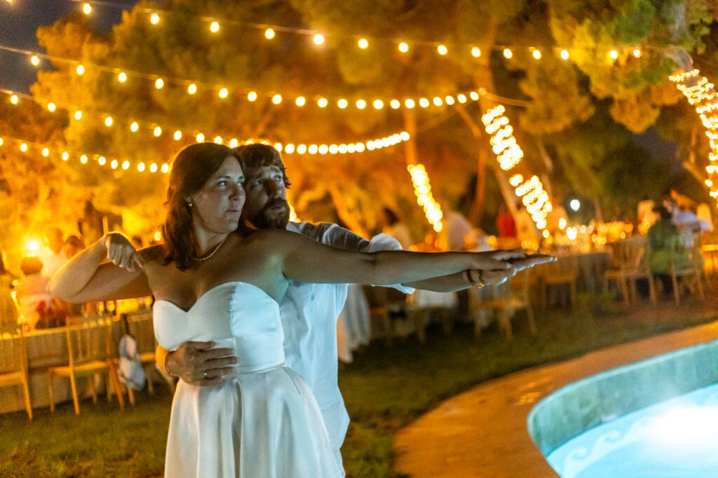 Julie and Nicolas_romantic_wedding_Mitropoli_aegina_photographer-1_saliarelis_party_